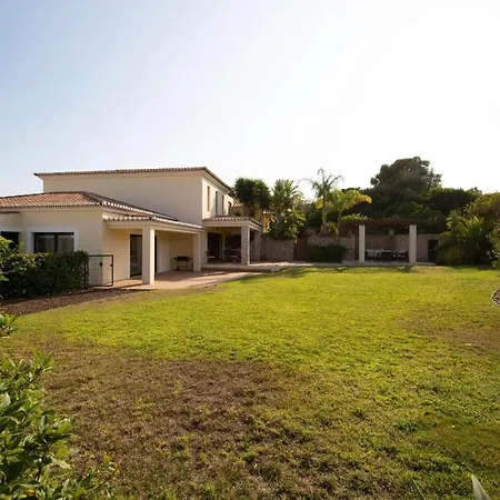Villa Carvoeiro Sleeps 8 Air Con Wifi *